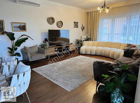 Butik Ve Seçkin Site Nidapark Elmas'ta 4+1 Üç Cepheli