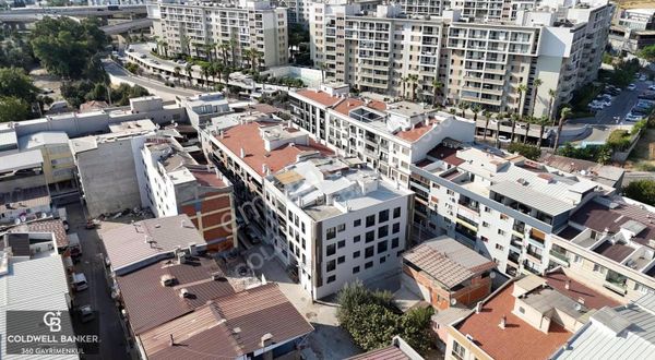 Karşıyaka Cumhuriyet Mh. Satılık 2+1 Daireler