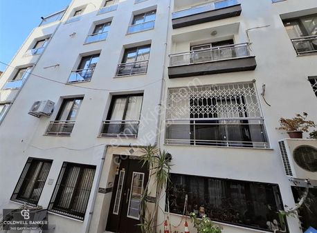 Konak Küçükyalı'da 4+2 Deniz Manzaralı Satılık Dubleks Daire