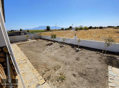 Manisa Tepecik De İki Kat İmarlı Arsa Da Eşyalı Müstakil Ev