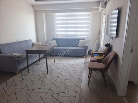 Yeri Konumu Çok Güzel Satılık 1+1 Dayalı Döşeli Eşyalı Satılık Süper Daire