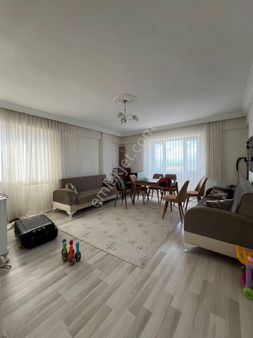 Görgülü Emlaktan Satılık 4+1 Daire