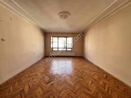 Ufuktepe Mahallesinde Merkezi Lokasyonda Bağımsız Ön Cephe 3+1 Katta Satılık Daire