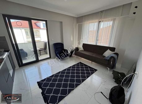 Koridorlu Geniş Ferah Pazar Yeri Karşısı 1+1 Fırsat Daire!!!!