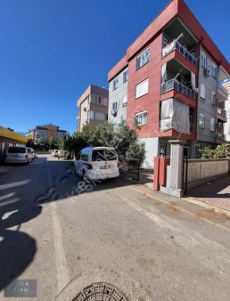 Kültürde Kafeler Caddesine Bir Dakikalık Mesafede 2+1 Katta