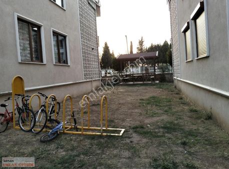 Atatürk Mahallesi'nde Yüksek Giriş 4+1 150 M2 Kiralık Daire