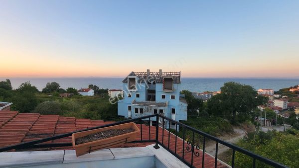 Avcıoğlu Grup Yolava Çınarcık Deniz Manzaralı Satılık Villa