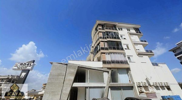 Full Tadilatlı Geniş Lüks Cadde Üstü Önü Açık 3+1