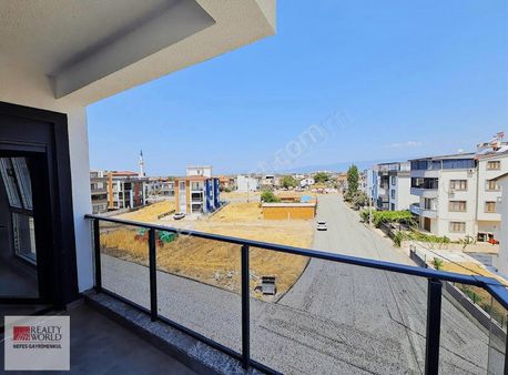 Rw Nefes'ten Hürriyet Mahallesinde Açık Mutfaklı 2+1 Daire