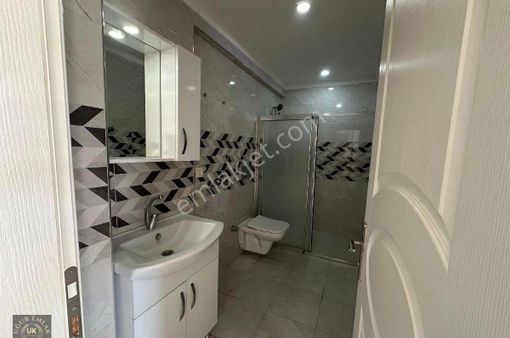 Uğur'dan Seydikemer Merkezde Arakat Kullanışlı 1+1 Kiralık Daire
