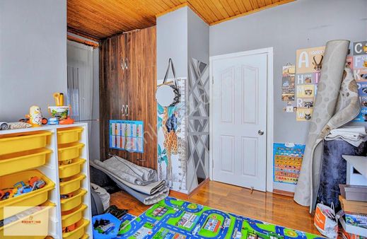 Yenigünde Şık Tasarımlı 5+1 Dubleks İki Daire Olarak Kullanım