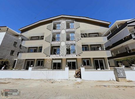 Didim Merkezde Asansörlü Önü Park Sıfır 2+1 Daire