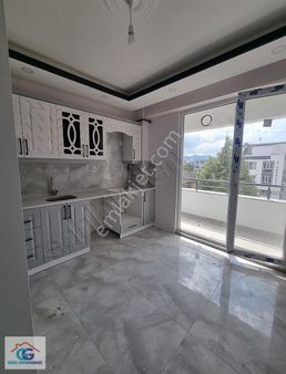 Gözel Gayrimenkulden Kartepe F.s Mehmet Mh. 2+1 Çatı Dubleks