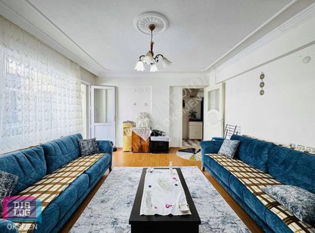 Karşıyaka Latife Hanım Mahallesinde Satılık 3+1 Daire