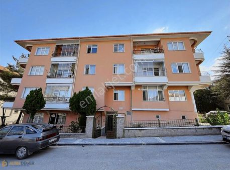 Kaymakamlığın Yanıbaşında Satılık 3+1 Daire