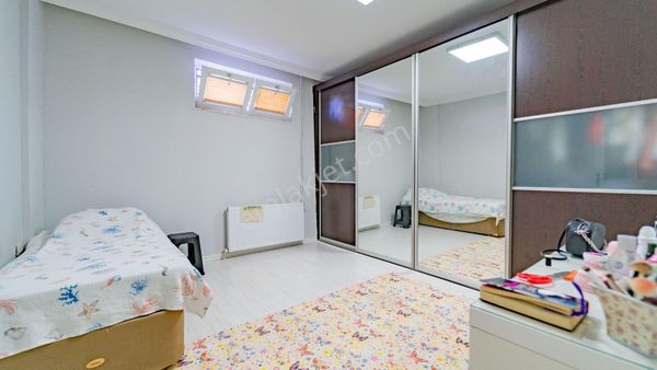 Antalya Konyaaltı Toros Mahallesi’nde Sağlık Kuruluşlarına Yakın 4+1 Satılık Ters Dubleks – 100 M²