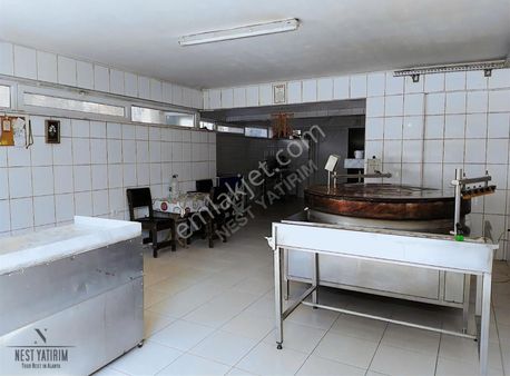 Güllerpınarında Eşyasız Kiralık 80 M2 Dükkan