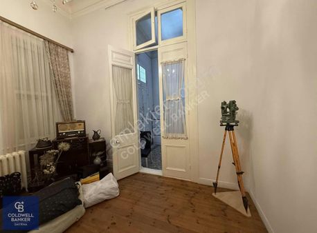 Smyrna'dan Satılık Tarihi Rum Evi 7+2