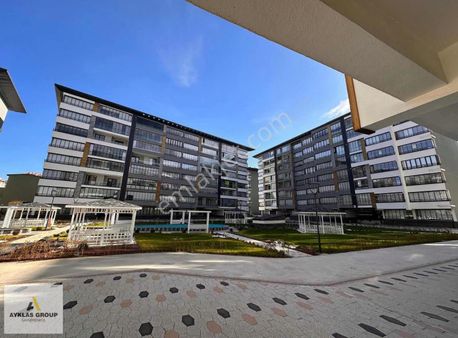 Gazze Caddesi Quantus Meram'da 3+1 Kiralık Daire