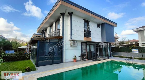 Re/max Anka'dan Şile'nin Kıymetlisi Kumbaba'da 3+1 Satılık Villa