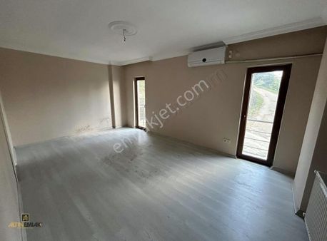 Altın Emlak Trabzon Yalıncakta Satılık 3+1 Fırsat Daire