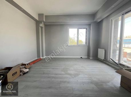 Sırasöğütler Mah 2+1 90 M2 *fırsat* Yüksek Giriş