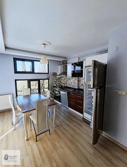 Kocaeli İzmit Venedik Evlerinde Eşyalı 1+1 Satılık Daire..