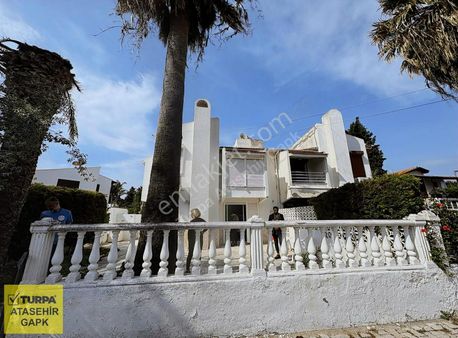 Çeşme Ilıca Satılık Dubleks Villa