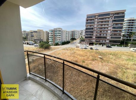 Menemen İstiklal Mah. 3+1 103m² Arakat İçi Boş Satılık Daire