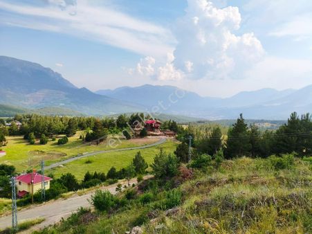 Pozantı Kar Emlaktan Alpu Yaylasında Radar Yolunda 400 M2 Arsa