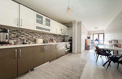 Başkent Cd Yakını Güney Cephe Ara Katta Geniş M2 Krediye Uygun !