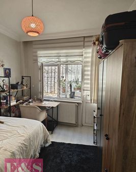 Es Gayrimenkul K.m.paşada Eşyalı Satılık Daire