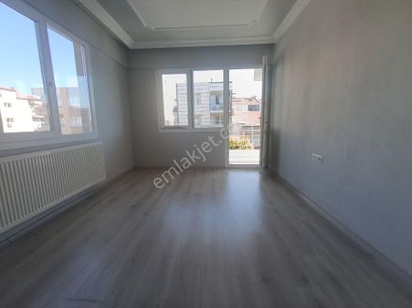 Hürriyet Mh.cuma Pazarı Yakını 3+1,150 M2. Kiralık Daire