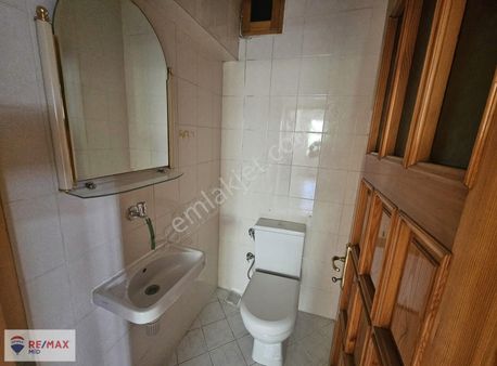 Remax Mid Den Atatürk Mahallesinde 4+1 Geniş Kiralık Daire