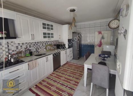 Diclekent Cuma Pazarı Caddesi Satılık Bakımlı 3+1 Daire