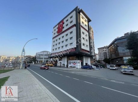 Kaşüstü Merkezde Satılık Geniş Satılık 2+1 Sıfır Daire