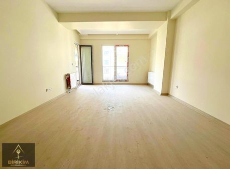 ▃birikim▃ Altıntepe'de Ulaşıma Yakın 3.katta Ön Cephe Lüks 2+1 !