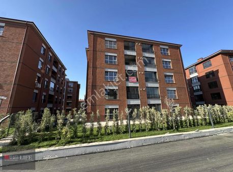 Rwlıfe// Sümer Mahallesi Kızılyer Mevkinde Satılık 4+1 Daire