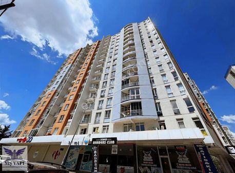 Aile Sitesinde Sosyal Tesisli Metrobüse 7 Dk Boş 1+1 Kiralık