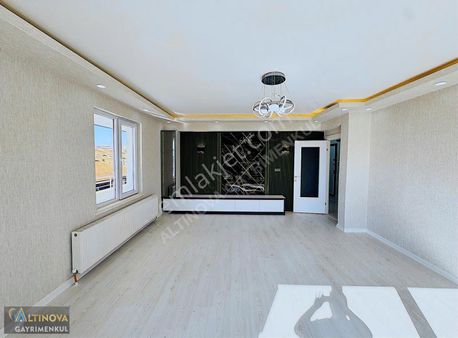 Keçiörende Şık Tasarımıyla Satılık 3+1 Geniş Daire