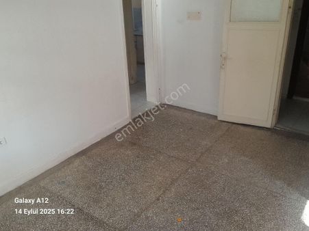 Satilik 3x1 İskanli Daire