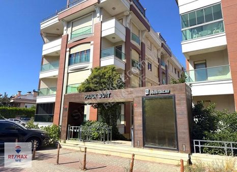 Küçükyalı Sahil Park Suit'de 220m2 Satılık 4+1 Sıfır Daire