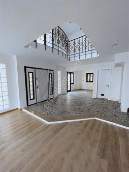 İzmir Urla Gülbahçe De.eşyalı Denıze Sıfır Satılık Villa