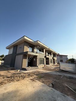 Lalebahçede Eşsiz Konumda 5+1 Dubleks Satılık Villa