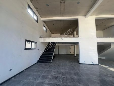 Lefkoşa Gönyeli'da Kiralık 500 M² Dükkan !