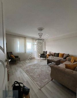 Görgülü Emlaktan Satılık 4+1 Daire