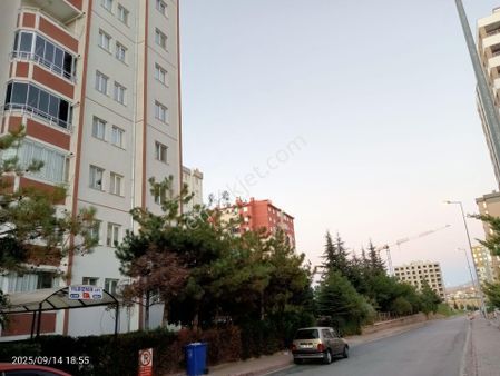 Marvel Kayseri // İldem A Dairesi Tramvay Durağı Yanında 3.kat Kd Cephe Yapılı Satılık