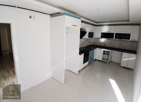 Altıntaş'tan 29 Ekim Mah Katta Çok Geniş Ferah 2+1 Satılık Daire
