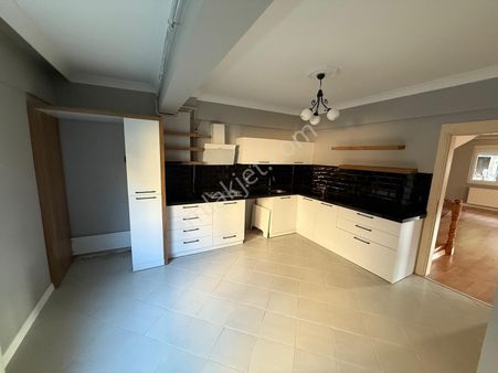 Cumhuriyet Mah Deniz Villaları Kiralık 5+1 Tripleks 250 M2 Villa