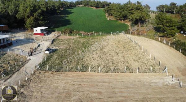 Yüksek Havadar Bölgede Yolu Suyu Etrafı Belli 1660 M2 Bahçe